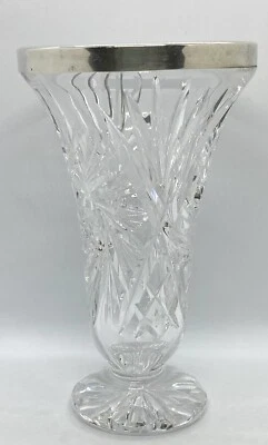 "Florero con borde de plata de ley de cristal de corte europeo de 6,1/2"" de alto" Foto 1 de 4