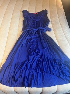 Vestido de verano vintage para mujer Elle morado profundo con volantes Foto 1 de 4