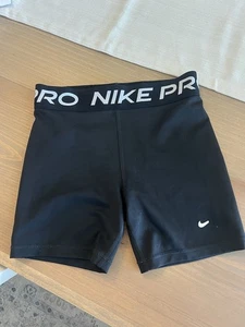Nike Pro Dri Fit Girls Size XL Black High Waist Logo Band 3in Gym Workout Shorts - Picture 1 of 3