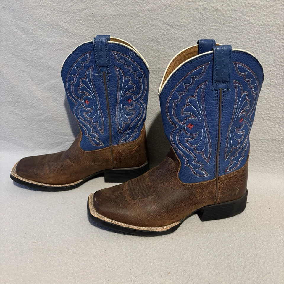 Botas ocidentais Ariat azul e marrom biqueira quadrada tamanho 2.5 estilo 10001863 - Imagem 1 de 1