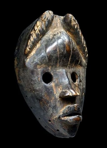 A Fine Old Dan African Mask - Picture 1 of 6