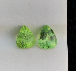 Loose Gemstone 3.11 Ct Natural Peridot Pear Shape Beautiful Pair from Pakistan. - Picture 1 of 6