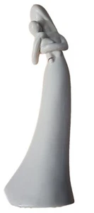 Figure Statue MOTHER HOLDING BABY 9" Glazed Ceramic - Picture 1 of 5