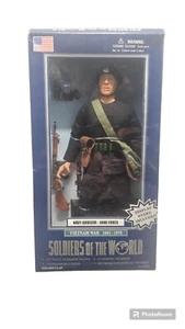 SEALED 2000 SOLDIERS OF THE WORLD VIETNAM WAR NAVY ADVISOR JUNK FORCE FIGURE - Picture 1 of 3