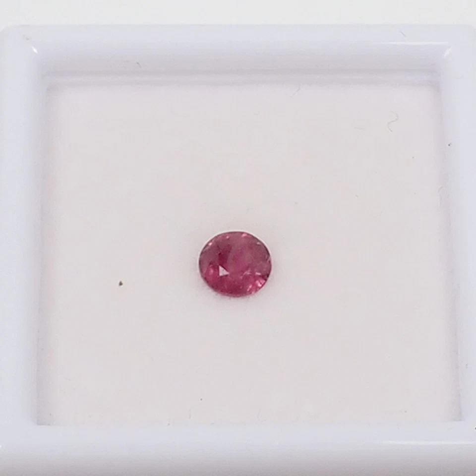 Natural 0.38 carat 4.0 mm Round Deep Red-Pinkish Color Ruby Loose Gemstone, L26 - Image 1 of 4
