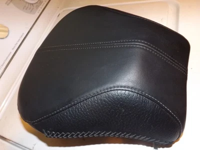 HARLEY SOFTAIL DELUXE WIDE REAR PASSENGER PILLION SEAT GENUINE 2005 - 2017 OEM Foto 1 de 4