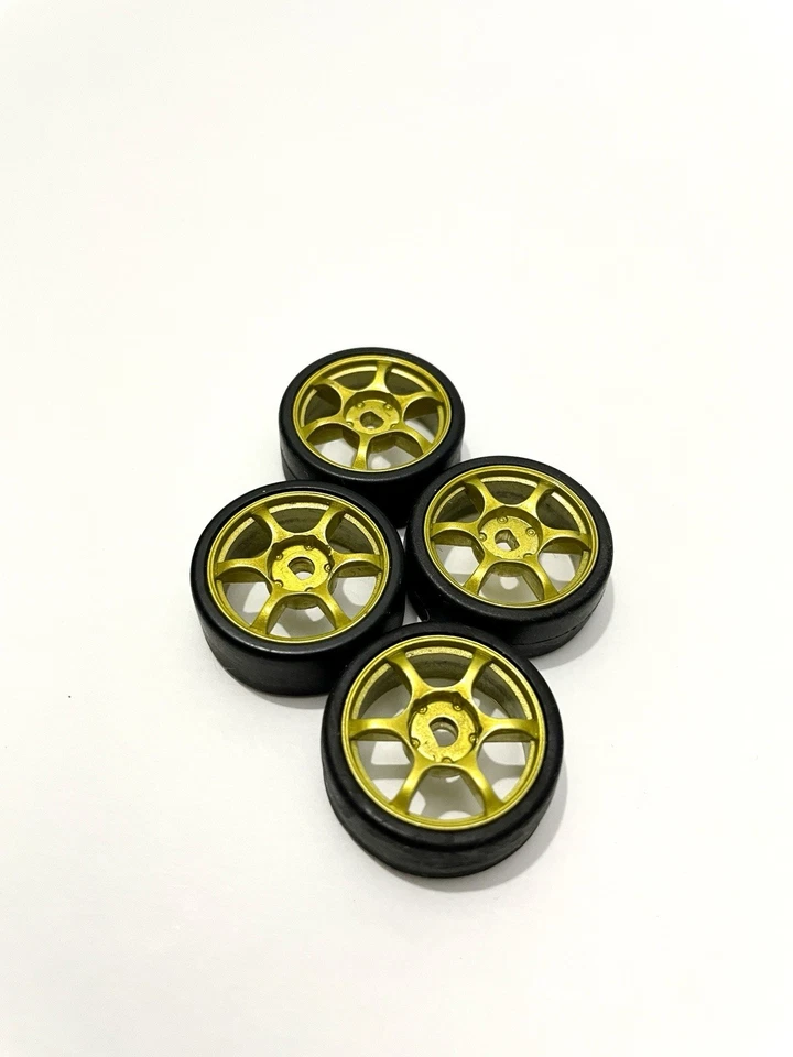 XMODS 2004 Mitsubishi Lancer Evolution VIII Gold Wheels Super Street Magazine - Image 1 of 1