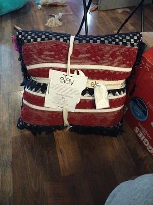 Elav Pillows Set Of 2 .World Traveler Collection.Made In PortugalNew With Tag's - Image 1 of 2