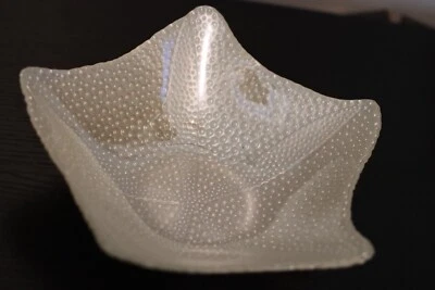 CUENCO ESTRELLA DE MAR BLANCO IRIDISCENTE; HERMOSO PLATO DE BARATIJA TEMÁTICO NÁUTICO Foto 1 de 4