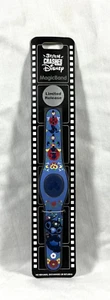 2021 DISNEY STITCH CRASHES MOVIES 8/12 AUG SNOW WHITE LIMITED RELEASE MAGICBAND - Picture 1 of 4