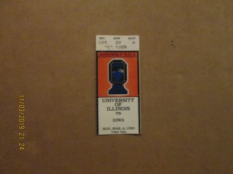 NCAA University Of Illinois vs Iowa Vintage Mar.4,1990 Team Logo Ticket Stub Cover