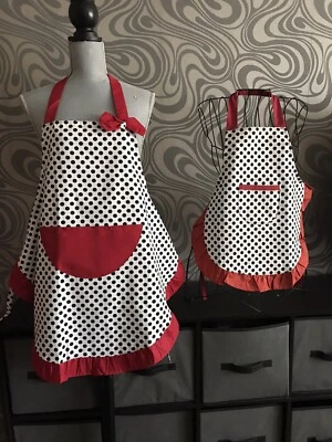 Apron Set. Adult And Child. New - Image 1 of 4