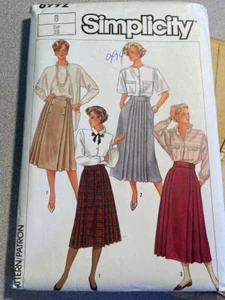 Patrón de costura vintage Simplicity 6992 - Faldas envolventes delanteras Misses’ en 2 longitudes - Imagen 1 de 1