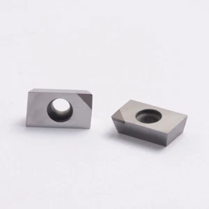 2 Stück APKT1604 CBN INSERT für Stahlbearbeitung Diamantbestückte Drehplatte CNC - Bild 1 von 3