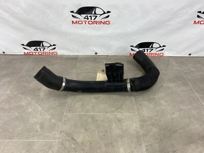 Manguera de tubo intercooler izquierda Nissan GTR 2017-2019 14460-63B1A GT-R OEM Foto 1 de 4