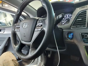 Ignition Switch Keyless Ignition Smart Key Fits 15-17 SONATA 3027536 - Picture 1 of 14