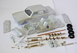 Somerville Metallbausätze 1966 Hillman Hunter Saloon Maßstab 1:43 - Bild 1 von 2