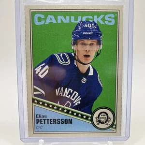 2019-20 O-Pee-Chee Elias Pettersson Retro Blank Back Vancouver Canucks SP - Foto 1 di 6