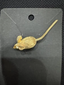 Vintage Gold Tone Mouse Pin With Articulated Tail Cute - Picture 1 of 4