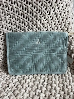 Pottery Barn косметичка синий бархат выстеганная ювелирные изделия Padfolio с монограммой "J" - Изображение 1 из 2