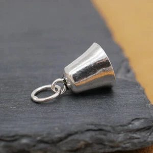 925 Sterlingsilber einfache Glocke Charm Anhänger A2321 - Bild 1 von 9
