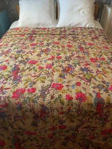 Handmade Beige Bird Print Kantha Quilt Indian Cotton Bedspread Kantha Blanket - Picture 1 of 3