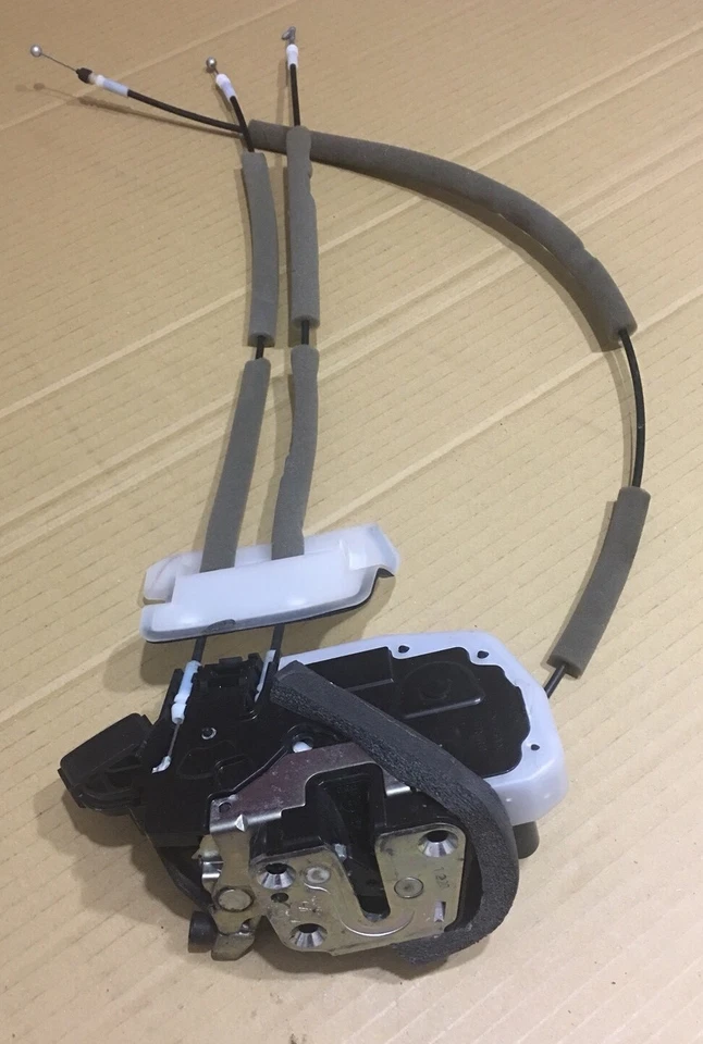 GARANTÍA DE POR VIDA 09 - 14 Nissan Máxima genuino cerradura de puerta actuador pestillo DELANTERO DERECHO Foto 1 de 4