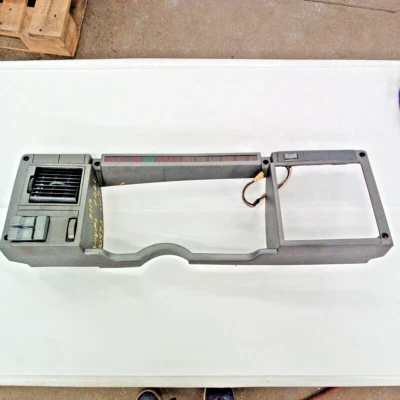 GMC C6500 TOPKICK CLUSTER PLACA FRONTAL CON INTERRUPTORES BUENA VER FOTOS Foto 1 de 4