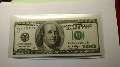 2006 A Crisp $100.00 Bill Federal Reserve Note Uncirculated Serial # KB63779910W - Image 1 of 4