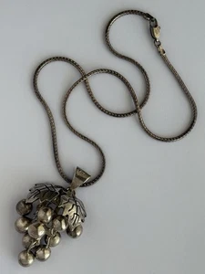 Vintage Taxco Mexico 925 Sterling Silver Grape Movable Pendant Foxtail Necklace - Picture 1 of 19