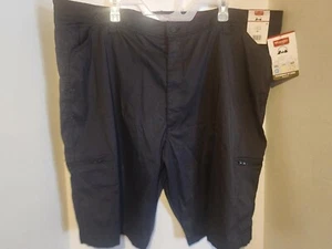 NWT Wrangler Mens Performance Zip Cargo Relaxed Size 48 Black - Picture 1 of 2