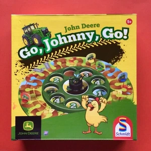 John Deere GO JOHNNY GO Brett Spiel SCHMIDT Traktor OVP Box SET Neu GATOR Mäher - Bild 1 von 11