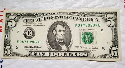 Rare Original Series 1995 $5 Dollar Bill Error Off Center E28770904D 5 H53 50 - Image 1 of 4