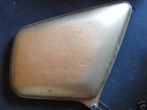 FUNDA LATERAL DERECHA HONDA GL1000 GOLDWING 83600-371-610ZB GL 1000 Foto 1 de 1