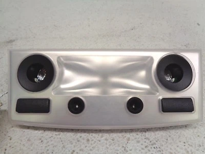 2008-2010 BMW 535i E60 LUZ DE LEITURA DE MAPA CÚPULA TRASEIRA INTERIOR FABRICANTE DE EQUIPAMENTO ORIGINAL - Imagem 1 de 4