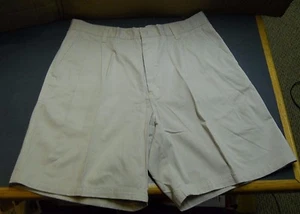 CLAYBROOKE KHAKI SAND SHORTS SIZE 34 WAIST HIKING BOARD GOLF CASUAL - Picture 1 of 3