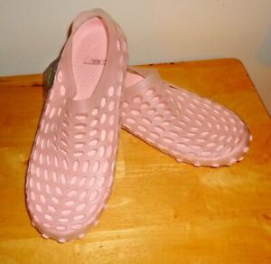 Women's Athletic Works Caged Water Shoes Lightweight Clear & Pink Size 11-12 NWT