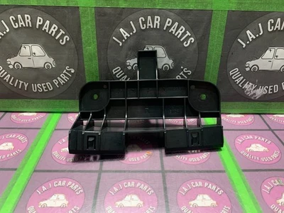 Soporte de parachoques delantero derecho Nissan Leaf 2012 OEM Foto 1 de 4