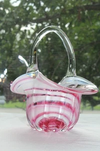 Vintage 1980 Harry Boyer Hand Blown Pink & White Art Glass Basket 6"T Signed  - Picture 1 of 22