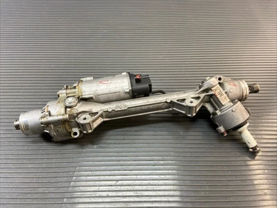 BMW M4 F80 F82 F83 2013-2020 engranaje de cremallera de dirección 83 k millas OEM original Foto 1 de 4