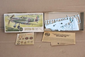 AIRFIX 02046 Avion De Chasse Supermarine Spitfire VB À Échelle 1/72 WWII RAF - Photo 1/4