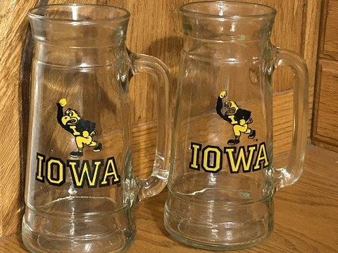Iowa Hawkeyes Peanuts Glass Mugs Glasses Lot of 2 Vintage Rare Collectible Cover