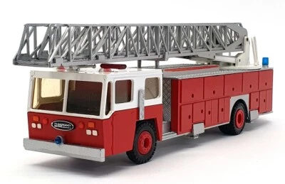 Conrad 1/50 Scale 5502 - Emergency One Fire Engine Truck Rescue Ladder - Image 1 of 4
