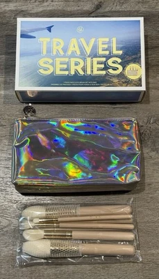 BH Cosmetics Travel Series 7 Piece Makeup Brush Set With Bag Vegan Synthetic - Image 1 of 4