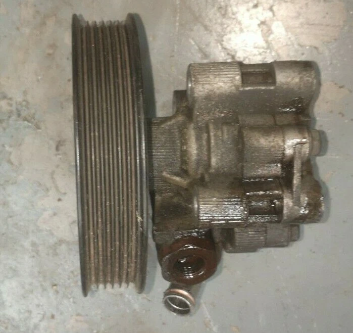 BOMBA DIRECCIÓN ASISTIDA DODGE NITRO 2.8 2007-2012 Foto 1 de 1