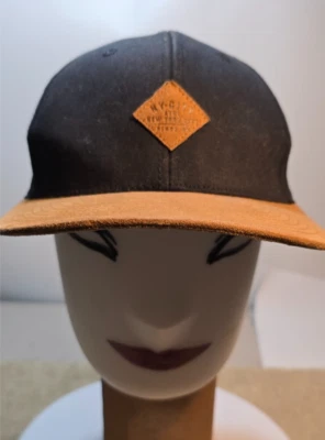 NY-CITY ATHL NEW YORK CITY DESDE 07 CAP H&M Foto 1 de 4