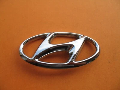 16 17 18 HYUNDAI TUCSON ESCOTILLA TRASERA TAPA EMBLEMA LOGOTIPO INSIGNIA SÍMBOLO USADO A26884 Foto 1 de 3