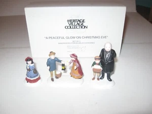 Abt. 56 - Heritage Village - A Peaceful Glow On Christmas Eve - #5830-0 - Set/3 - Bild 1 von 4
