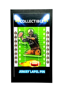 Green Bay Packers Bart Starr action lapel pin-Classic CHEESEHEAD Collectable - Picture 1 of 1