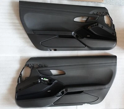 PORSCHE 2012 19 991 CARRERA  BLK R & L DOOR PANEL SET W / KEYLESS W/ SEAT MEMORY - Image 1 of 4